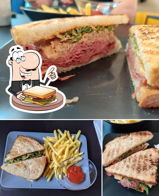 Sélectionnez un sandwich à Pastrami - the original