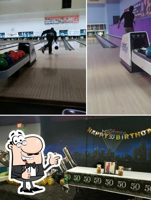 Here's an image of Thunderbowl Lanes