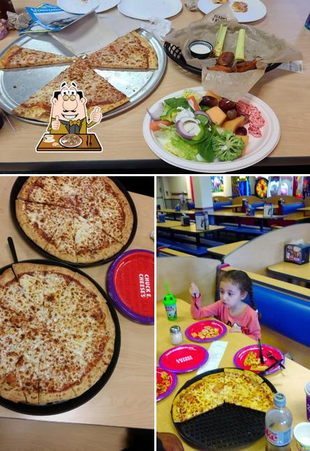 Try out pizza at Chuck E. Cheese