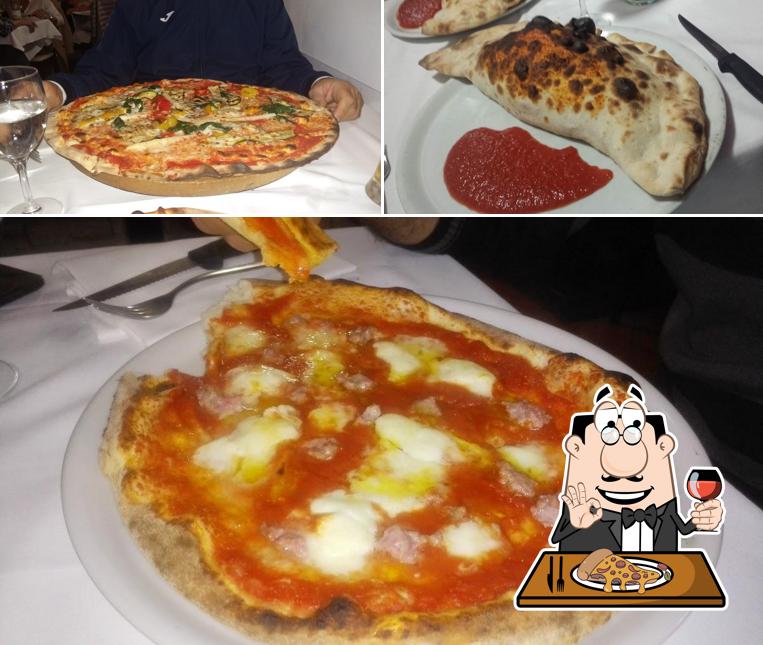 Ordina una pizza a Vesuvio