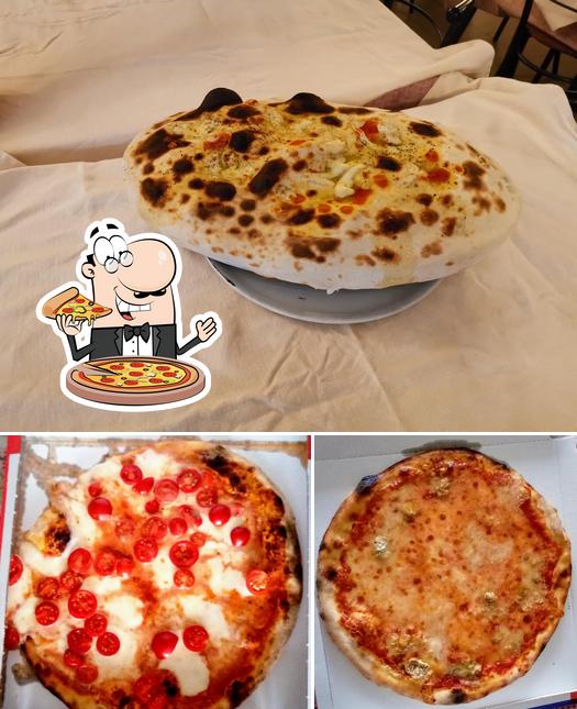 Ordina una pizza a 4 Season