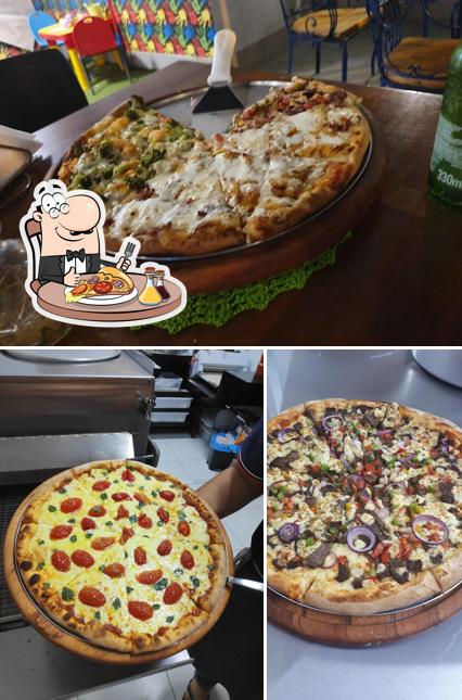 Escolha pizza no Locatelli Pizzaria