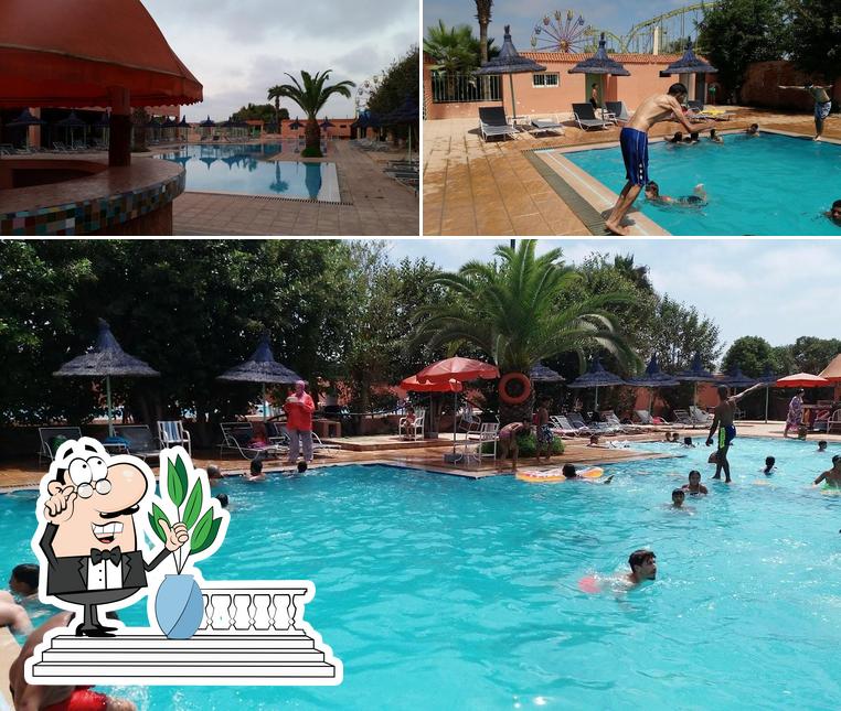 Jetez un coup d’œil à quoi ressemble Piscine La Dessert Des Plages à l'extérieur