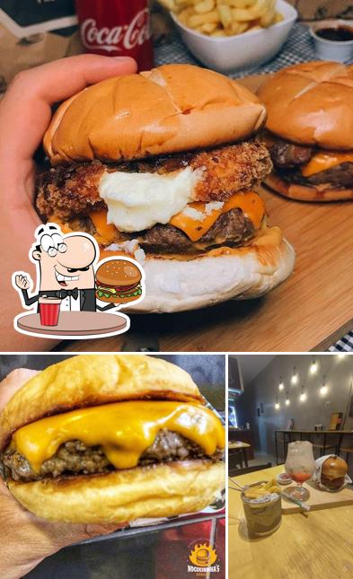 Experimente um hambúrguer no Nogueirinha's Burger