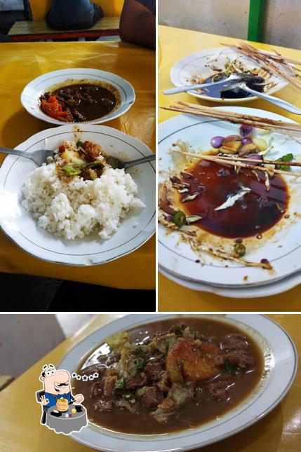 Еда в "Sate Kambing Pak Sabar"
