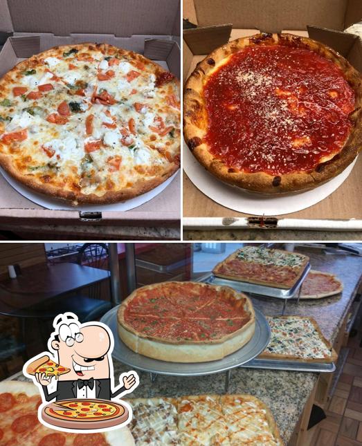En Romano's Chicago Style Pizza & Grill, puedes pedir una pizza
