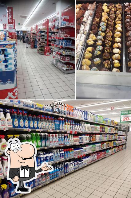 Dai un’occhiata alla immagine che mostra la interni e cibo di Mercatò
