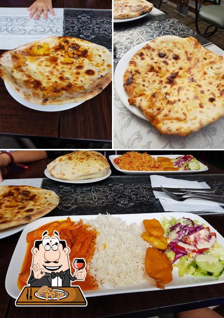 Essayez des pizzas à Khan Tandoori Restaurant