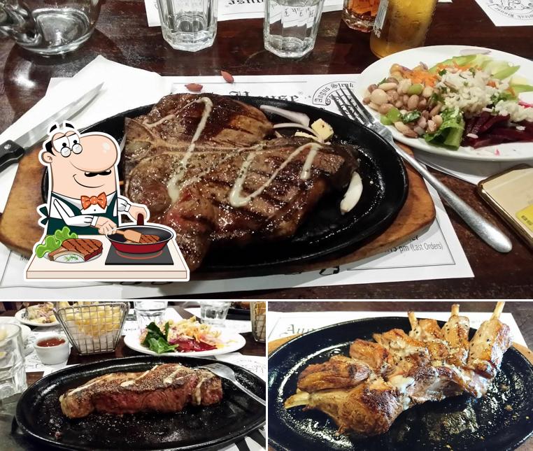 Попробуйте блюда из мяса в "Angus Steak House"