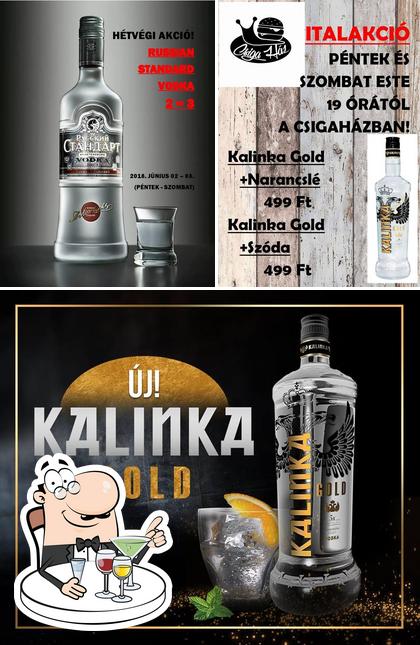 Csiga Ház Étterem & Kávézó & Bár serves alcohol