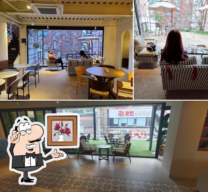 Check out how Hands Coffee Daegu downtown Branch looks inside