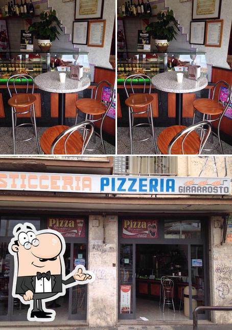 Gli interni di Rosticceria Pizzeria Girarrosto