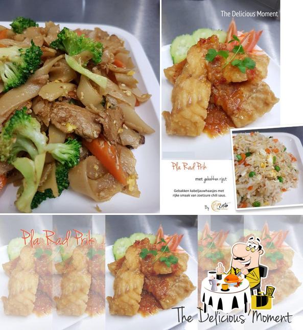 Еда в "Pinto Thai Takeaway"