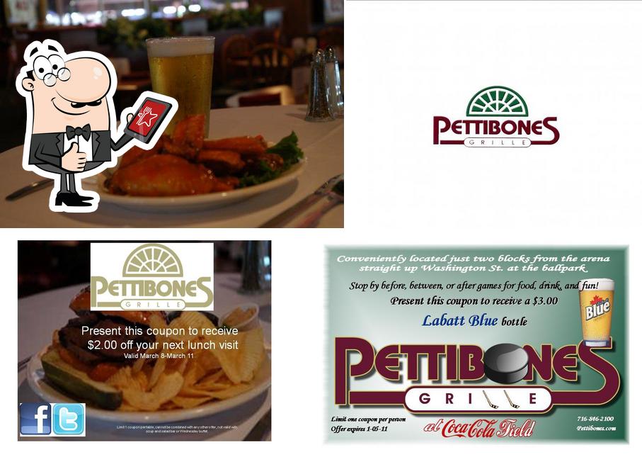 Here's a picture of Pettibones Grille