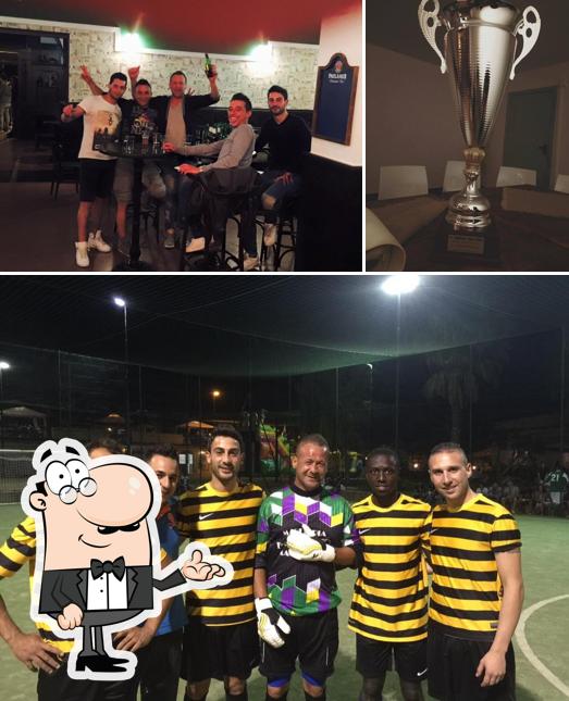 La foto di interni e cibo da 24 Ore Cafe' Football Club