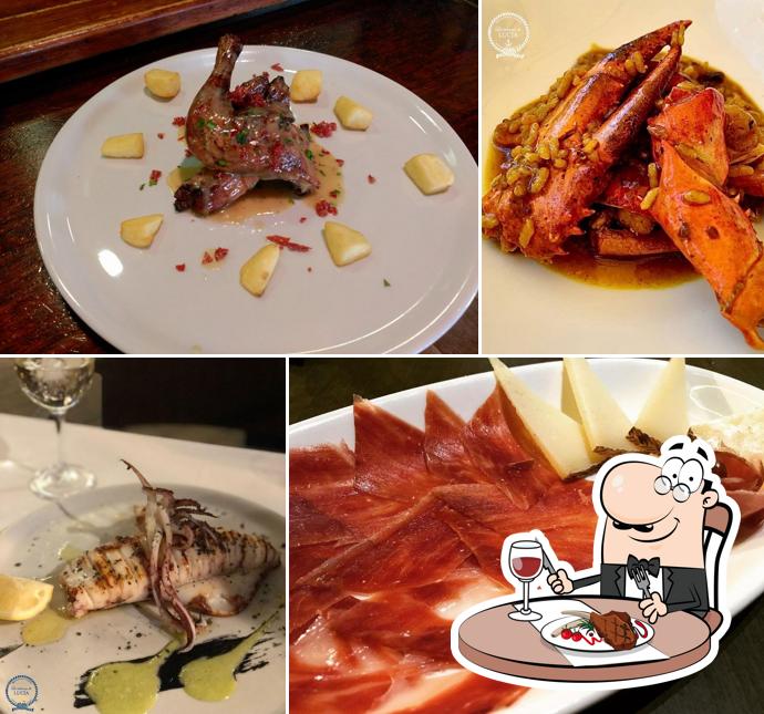Elige un plato con carne en Restaurante La Taberna de Lucía