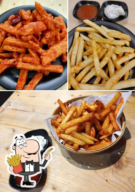 Taste French fries at Slurp Chinese Restaurant