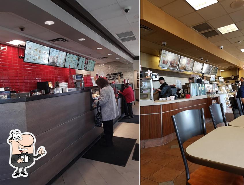 L'intérieur de Tim Hortons