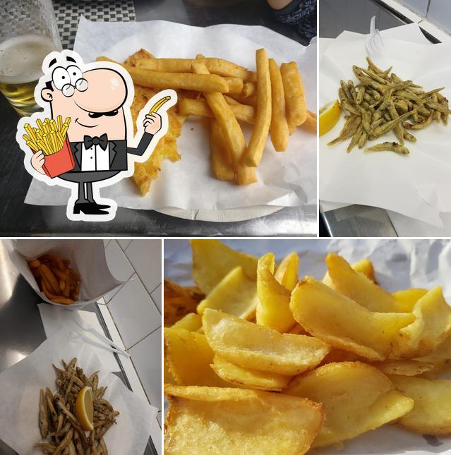 Try out fries at Antica Friggitoria Carega