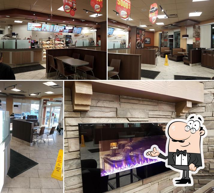 L'intérieur de Tim Hortons