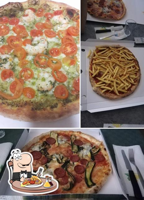 A Pizzeria per asporto D'Alessio PESEGGIA, puoi prenderti una bella pizza