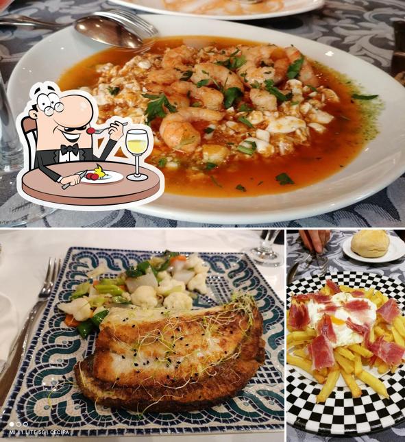 Comida en Restaurante Los Robles de León | El Mesón Asador de Málaga
