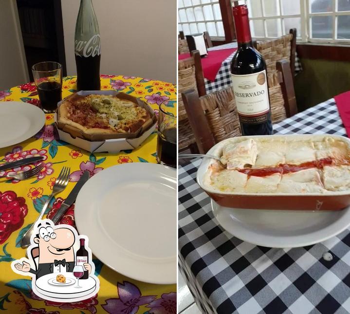 É agradável desfrutar uma taça de vinho no Pizzaria Felicita