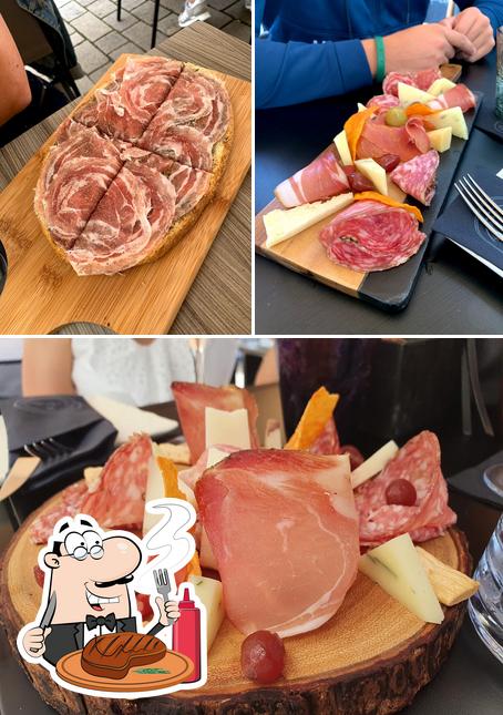 Probiert ein Fleischgericht bei La Spritzeria - Fürth