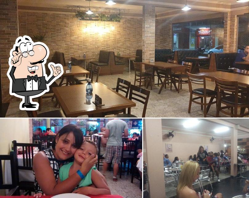 O interior do Sabatini Pizzas e Espetinhos