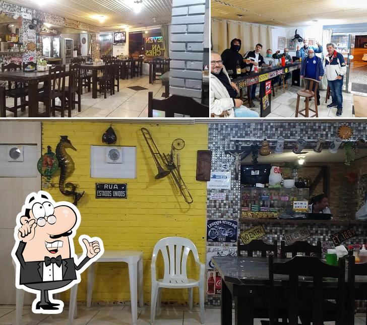 O interior do Seven Lanche