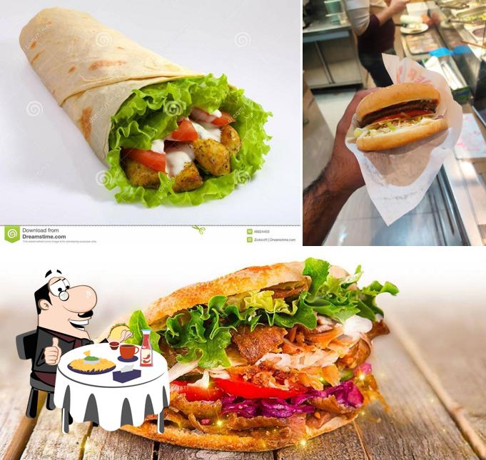 Essayez un hamburger à Halal Kebab & Pizza...caffe. Servizio a domicilio