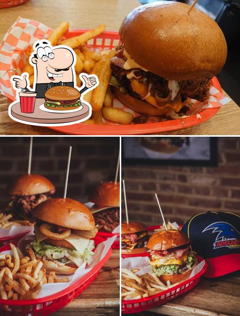 Закажите гамбургеры в "Benny's American Burger - Hindley Street"