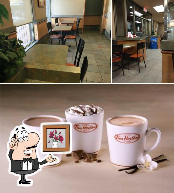 L’image de la intérieur et boisson de Tim Hortons’s