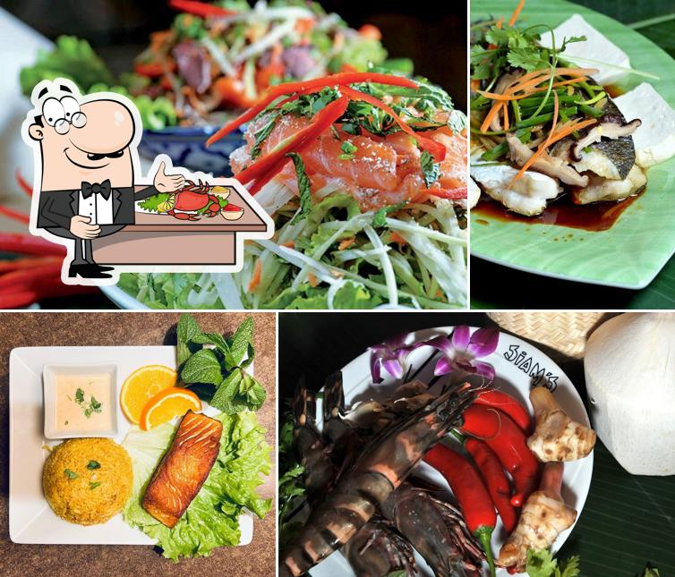 Закажите блюда с морепродуктами в "Siam's"