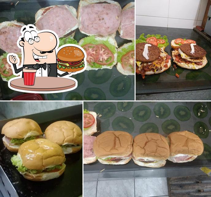 Delicie-se com um hambúrguer no Alemão Lanches