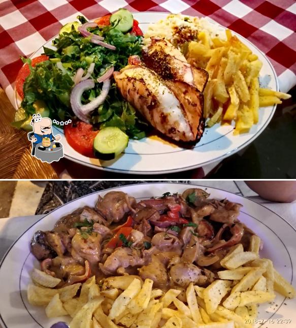 Еда в "Nikos Taverna"