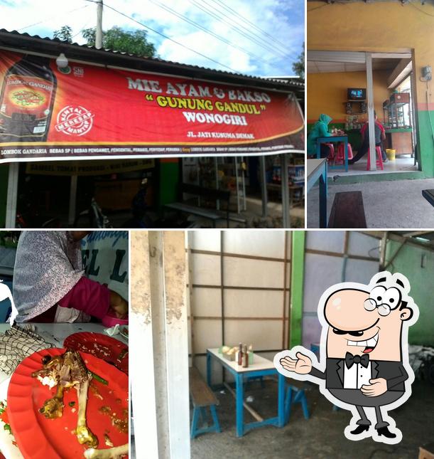 Restaurante Mie Ayam And Bakso Gunung Gandul Wonogiri Kalitengah