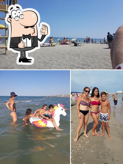 Guarda la foto di SPIAGGIA Bagni Teti