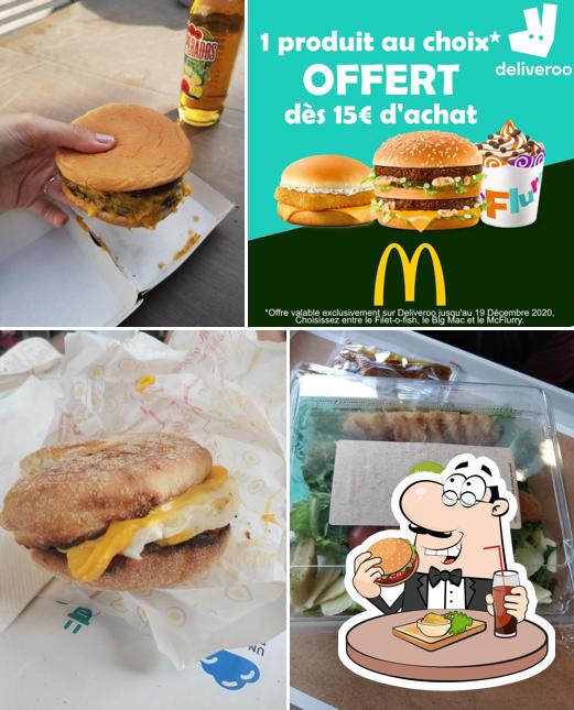 McDonald's sert un évantail d'options pour les amateurs d'hamburgers