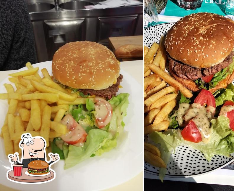 Prenez un hamburger à Au Comptoir