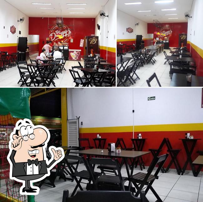 O interior do The doggy's 87