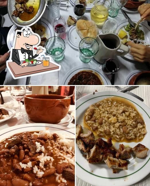 Еда в "Restaurante Zé Manel dos Ossos"