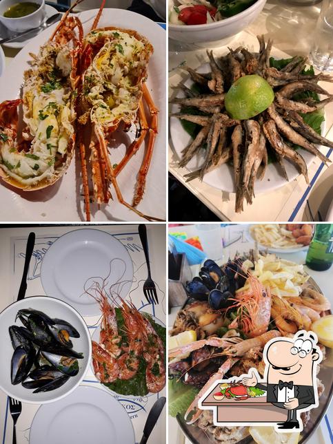 В "Nikos Fish Tavern" вы можете заказать разнообразные блюда с морепродуктами