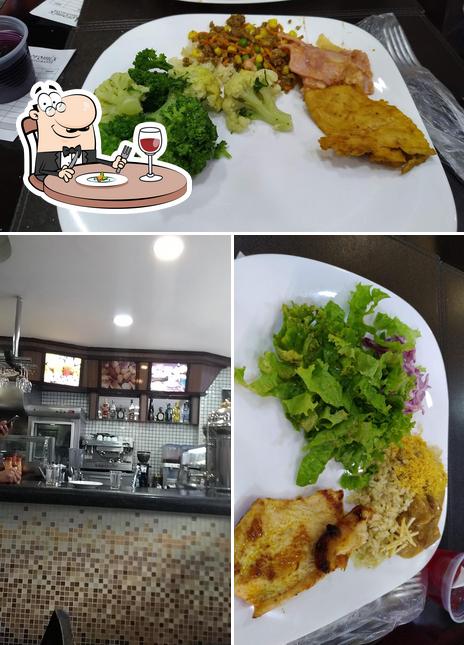 Comida em Aeromix Grill