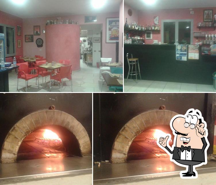 Dai un'occhiata agli interni di Bar Pizzeria Da Cabrei Di Cabrini & C. Snc