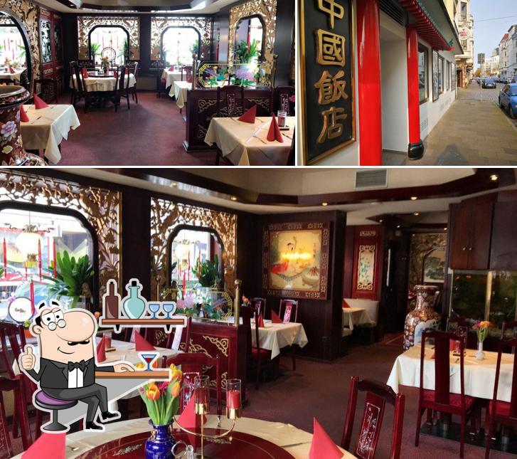 Mira las imágenes que muestran interior y exterior en China-Restaurant