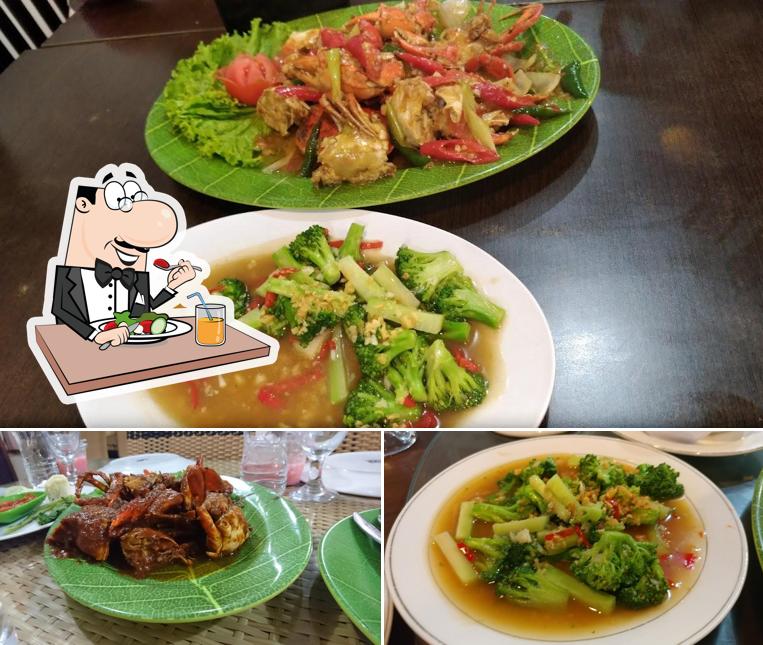 Cak Sis Seafood restaurant, Jember, Jl. R.A. Kartini No.64 - Restaurant ...