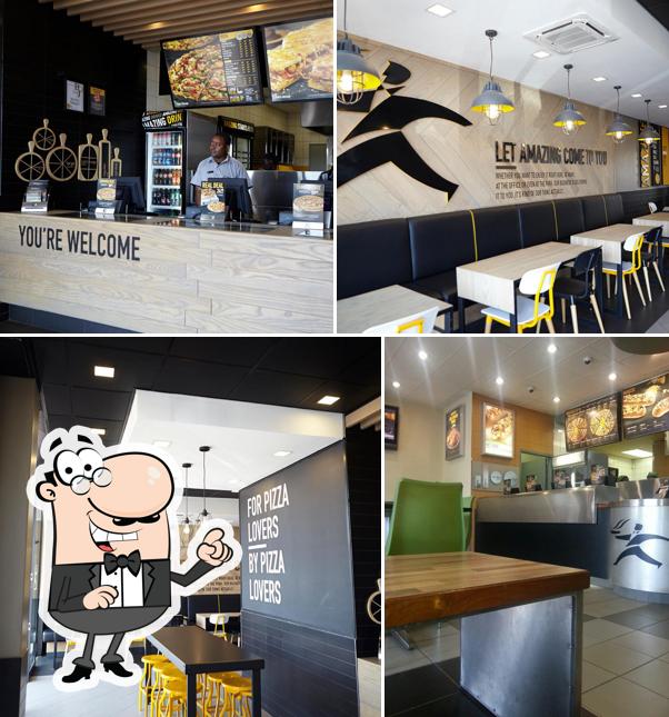 L'intérieur de Debonairs Pizza