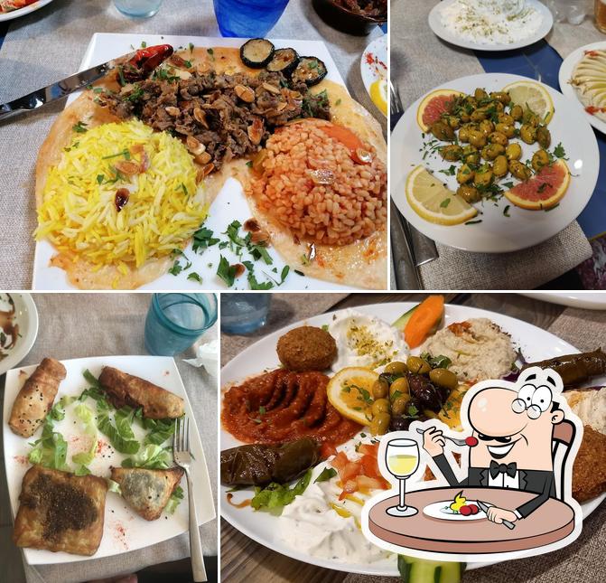 Блюда в "Layalina - ristorante Libanese - Arabo- shisha bar -مطعم عربي لبناني"