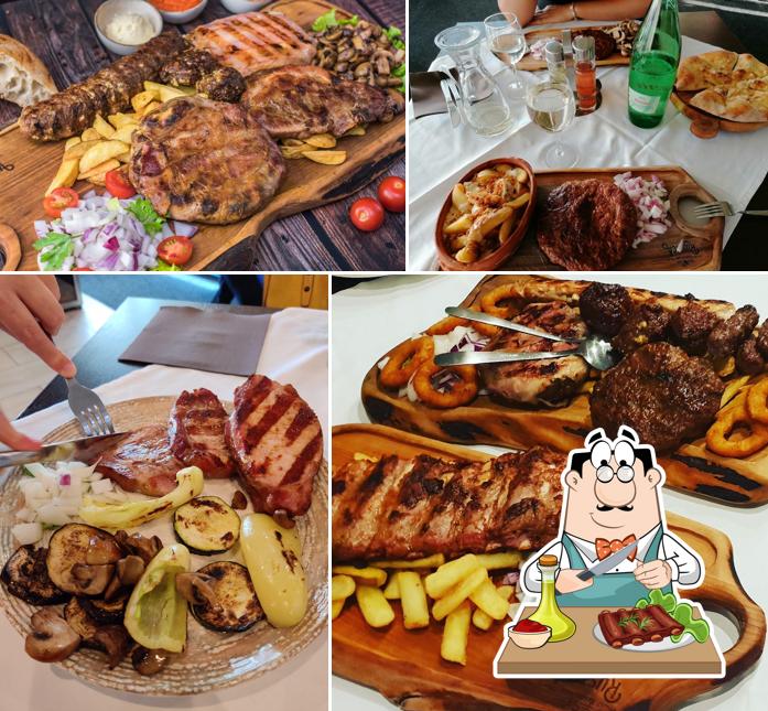 Ordina i un pasto a base di carne a Rustica